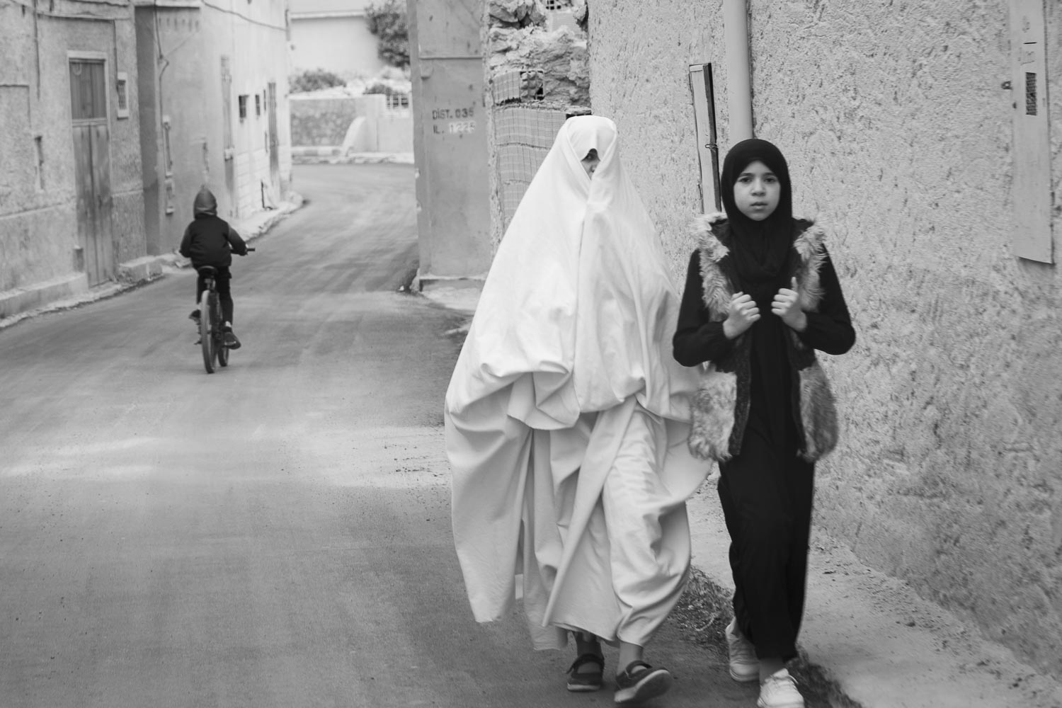 Lire la suite à propos de l’article Algérie – chapitre 6